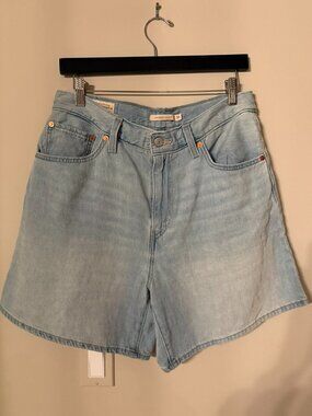 Levi’s Premium High Baggy Denim Shorts | Light Wash | Size 30